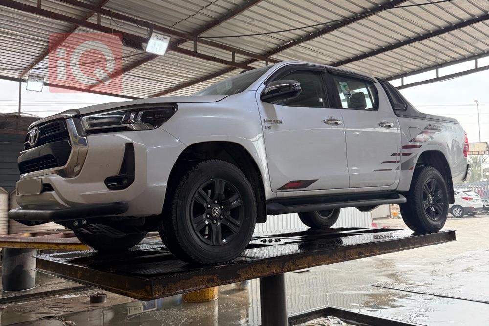 تويوتا هايلوكس